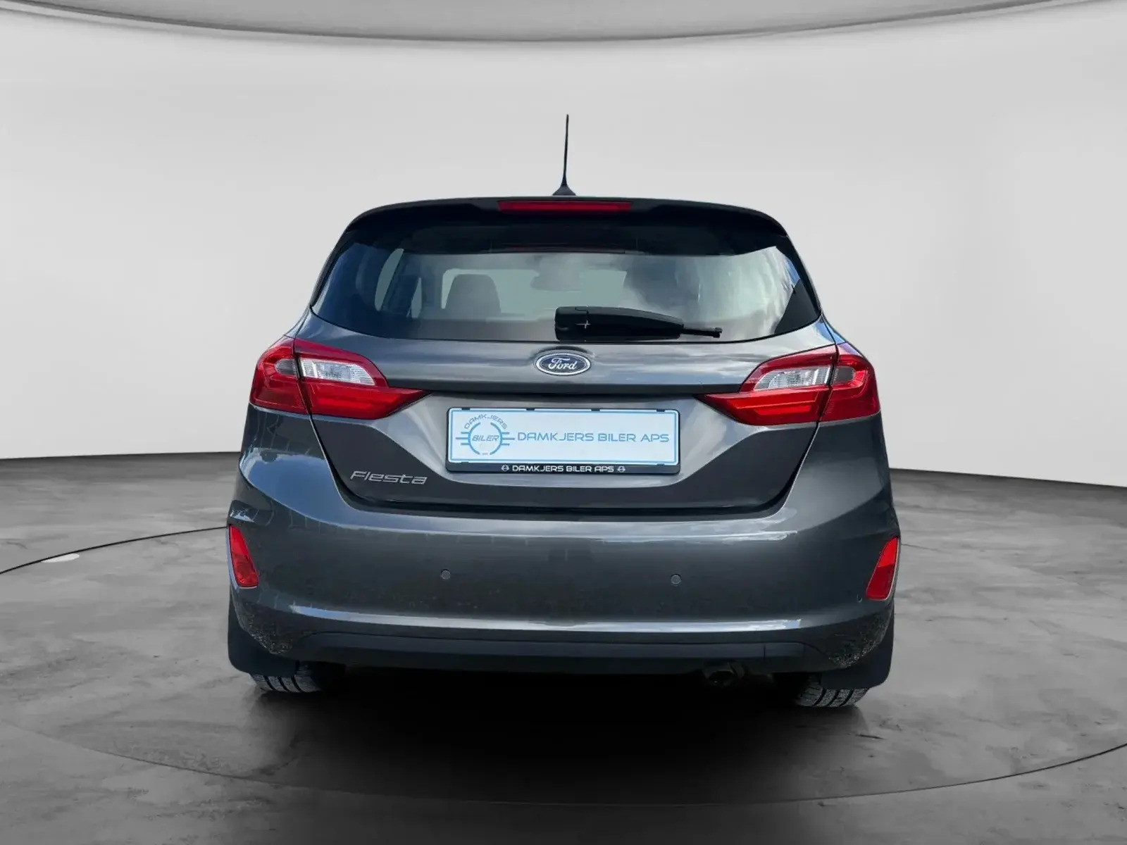 Grå Ford Fiesta fra 2020
