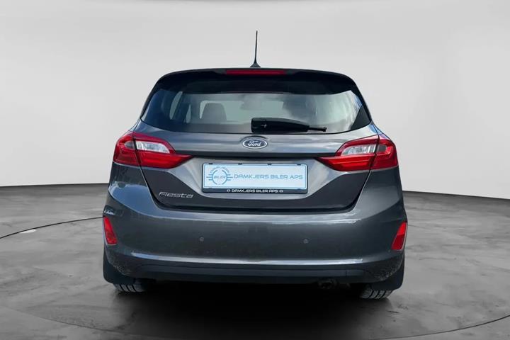 Grå Ford Fiesta fra 2020