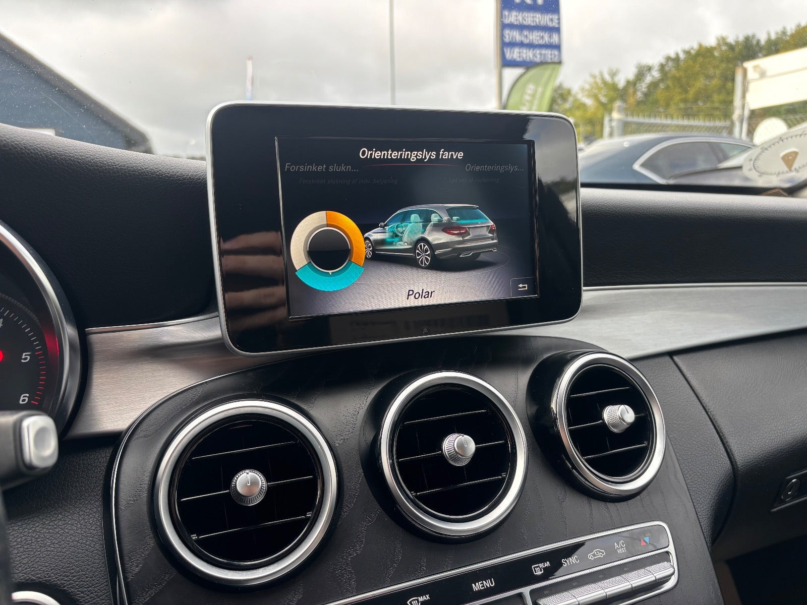 Hvid Mercedes C220 d fra 2017