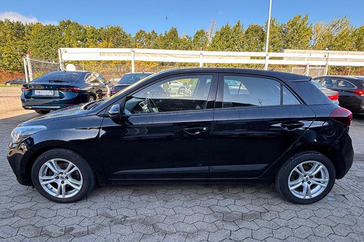 Hvid Hyundai i20 fra 2018