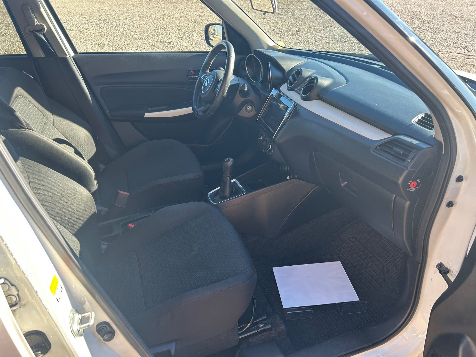 Hvid Suzuki Swift fra 2020