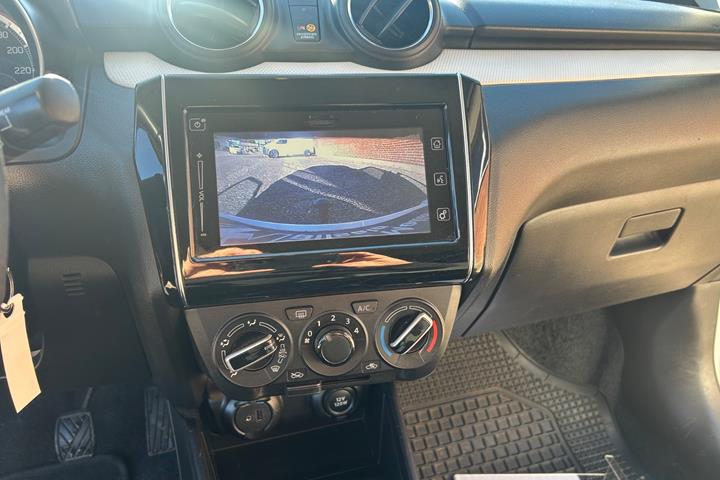 Hvid Suzuki Swift fra 2020