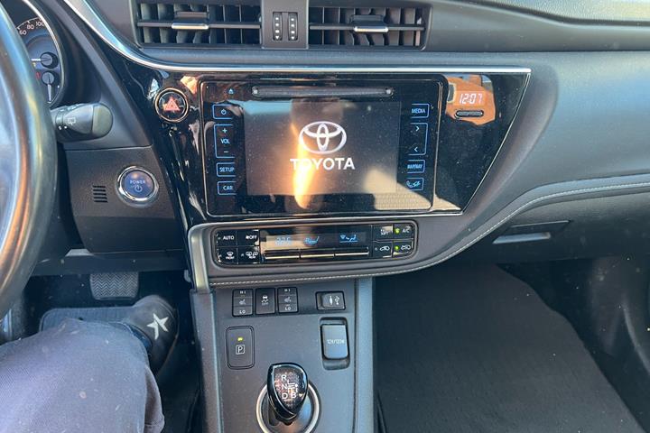 undefined Toyota Auris fra 2018