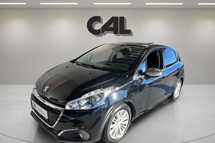 Sort Peugeot 208 fra 2020