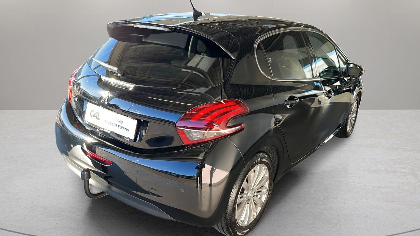 Sort Peugeot 208 fra 2020