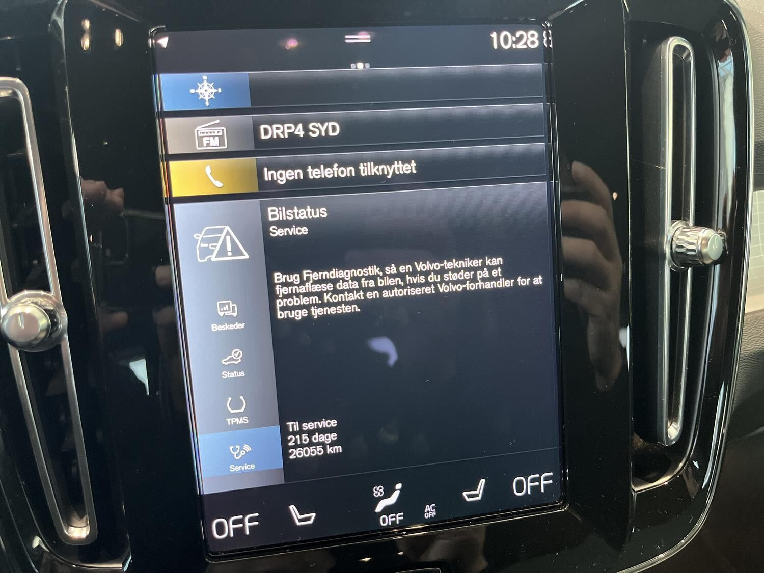 Grå Volvo XC40 fra 2021