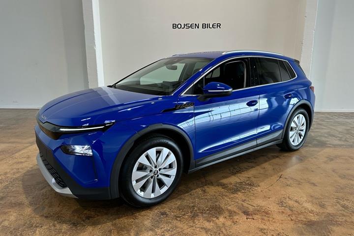 Blå Skoda Elroq fra 2026 set udefra