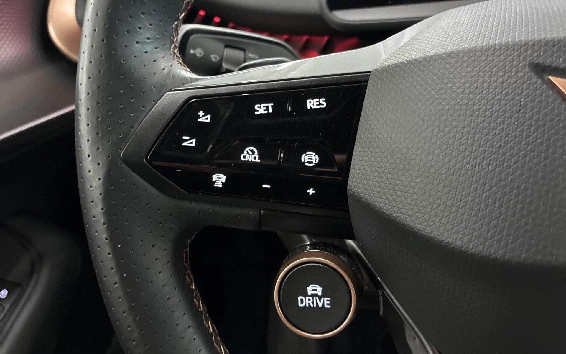 Sort Cupra Tavascan fra 2025