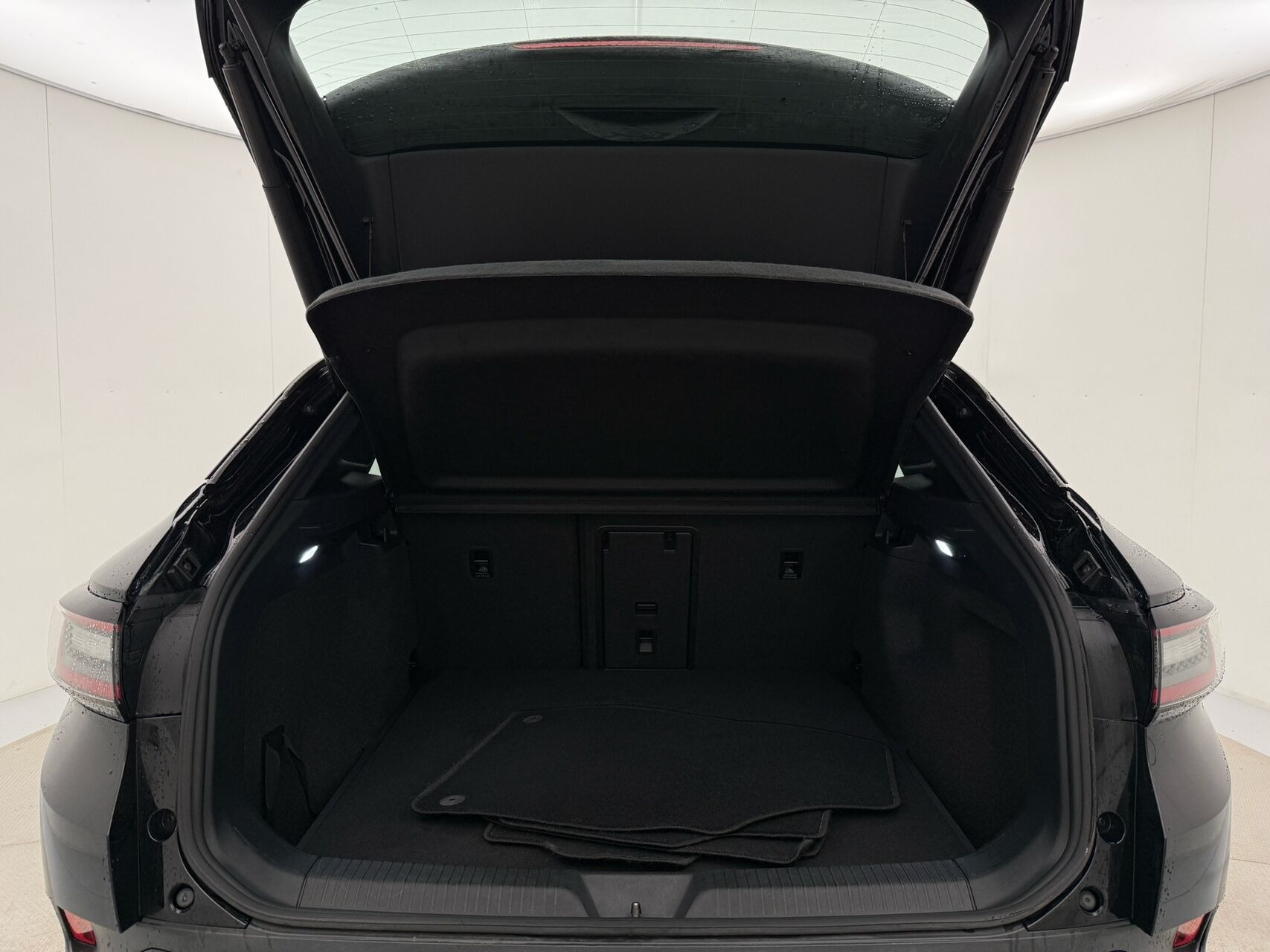 Sort VW ID.4 fra 2023