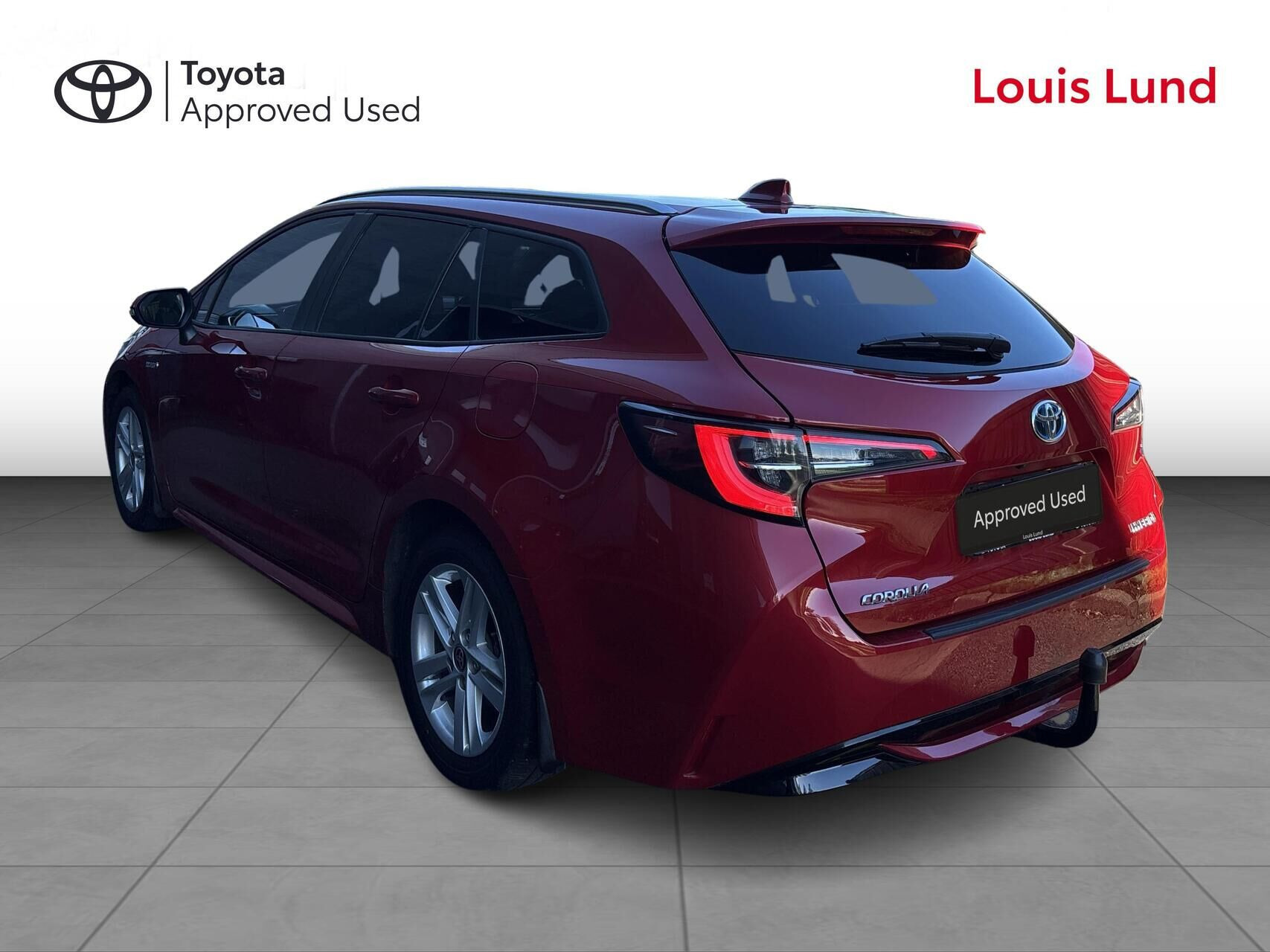 Rød Toyota Corolla fra 2021