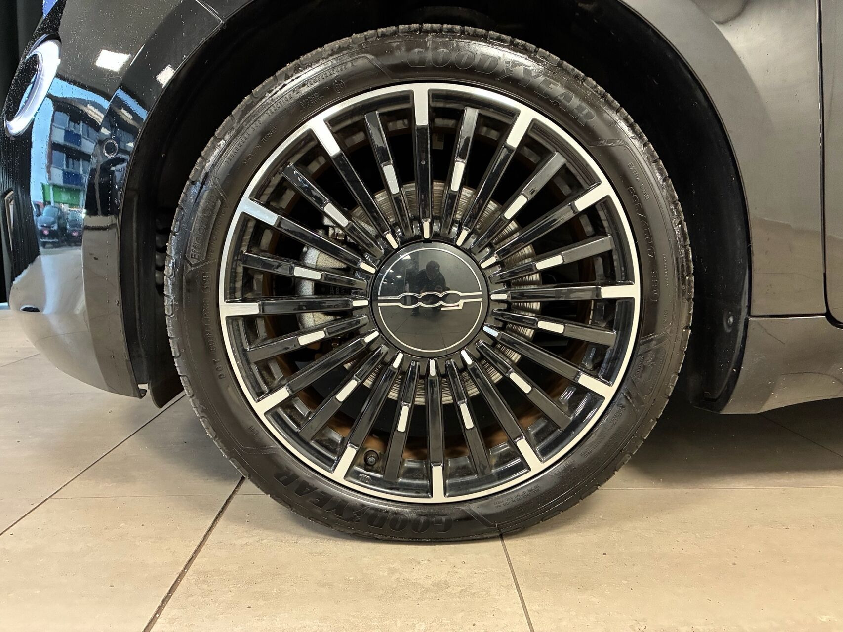 Sort Fiat 500e fra 2023
