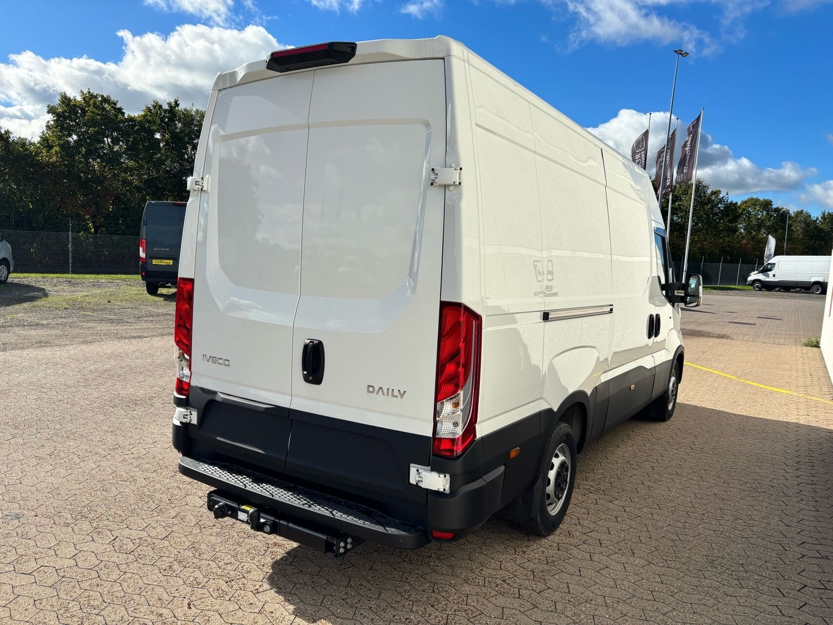 Hvid Iveco Daily fra 2026