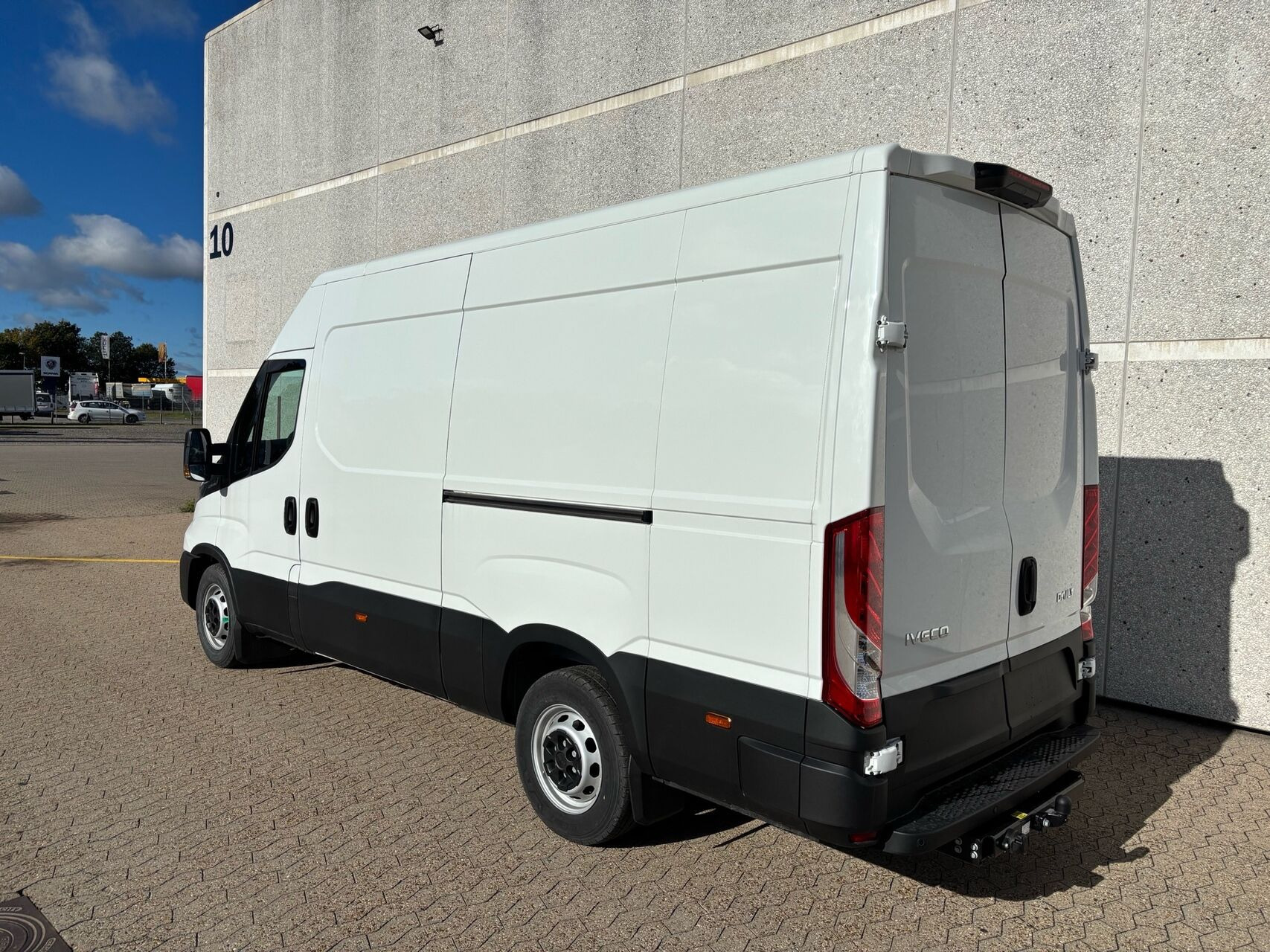 Hvid Iveco Daily fra 2026