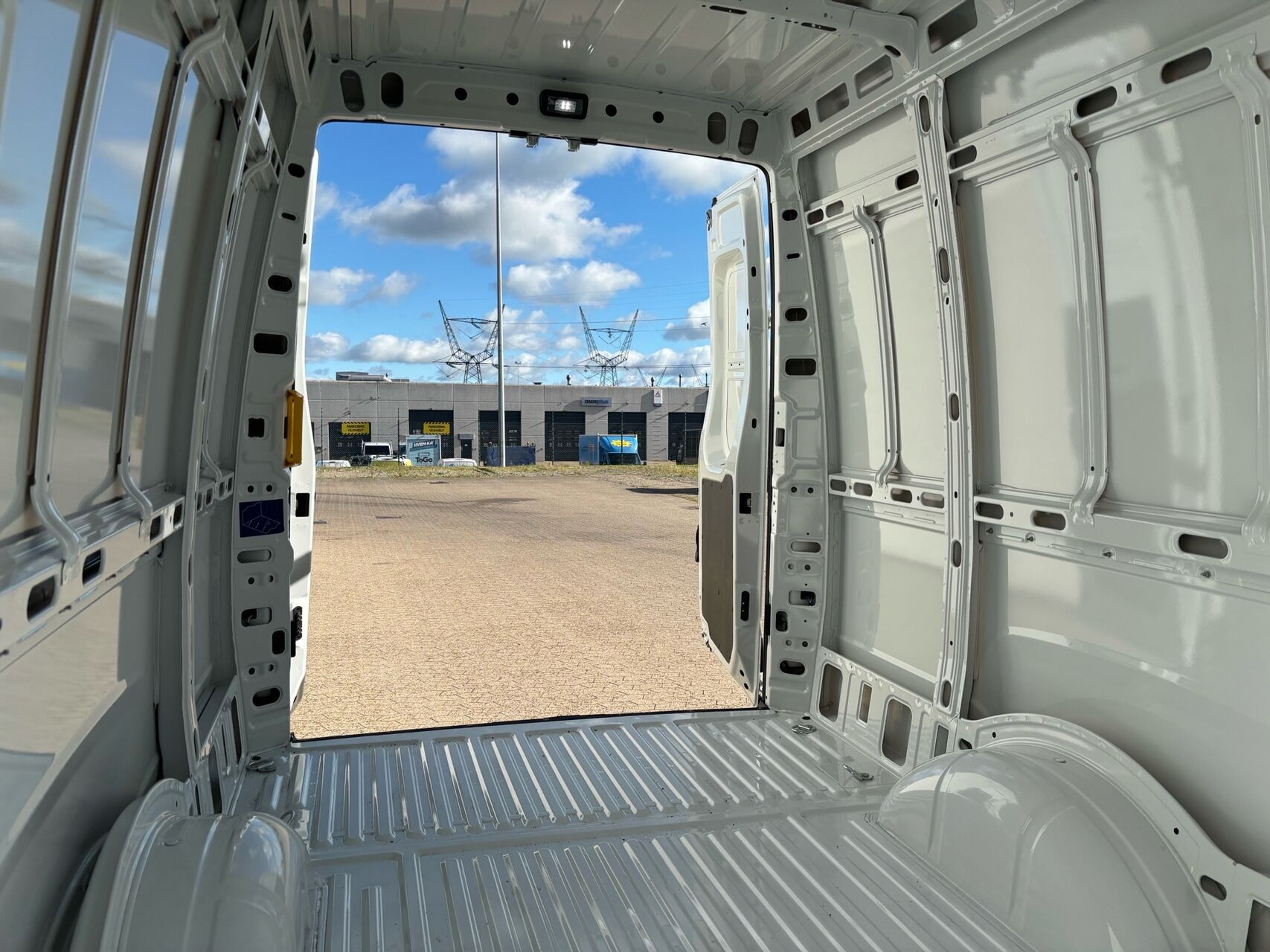 Hvid Iveco Daily fra 2026