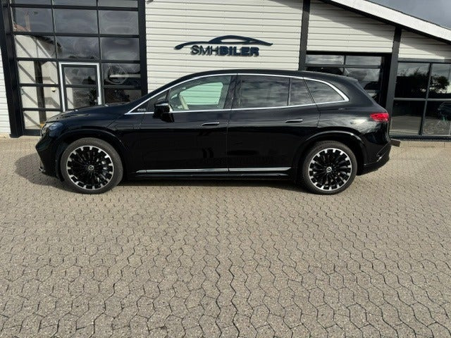 Sort Mercedes EQS450 SUV fra 2023