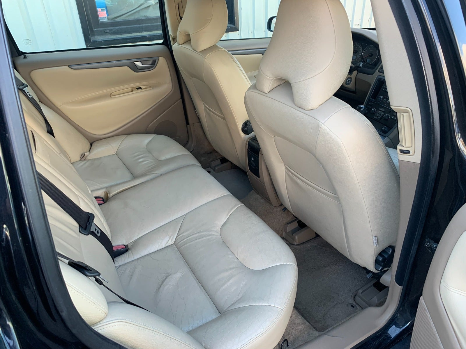 Sort Volvo V70 fra 2004