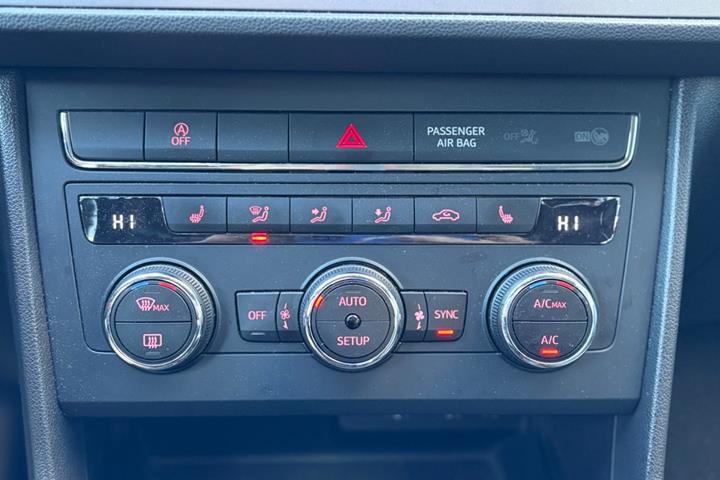 Sort Seat Leon fra 2020