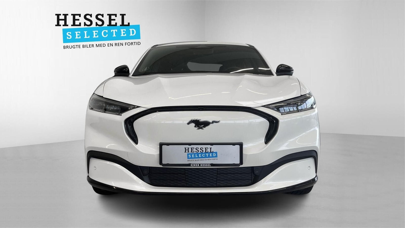 Hvid Ford Mustang Mach-E fra 2023