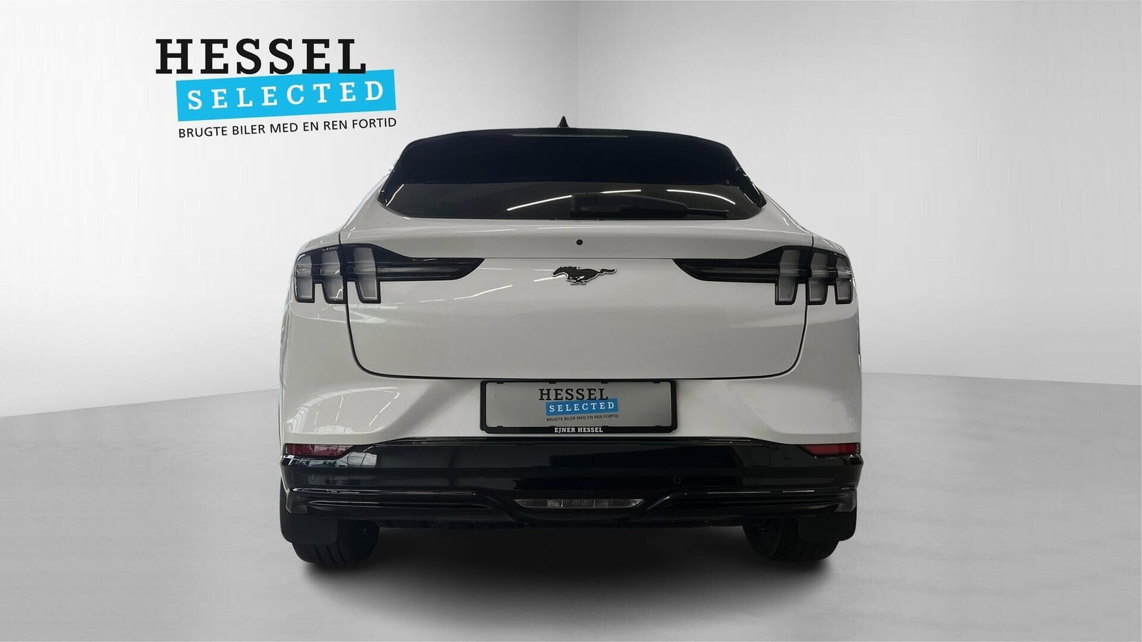Hvid Ford Mustang Mach-E fra 2023