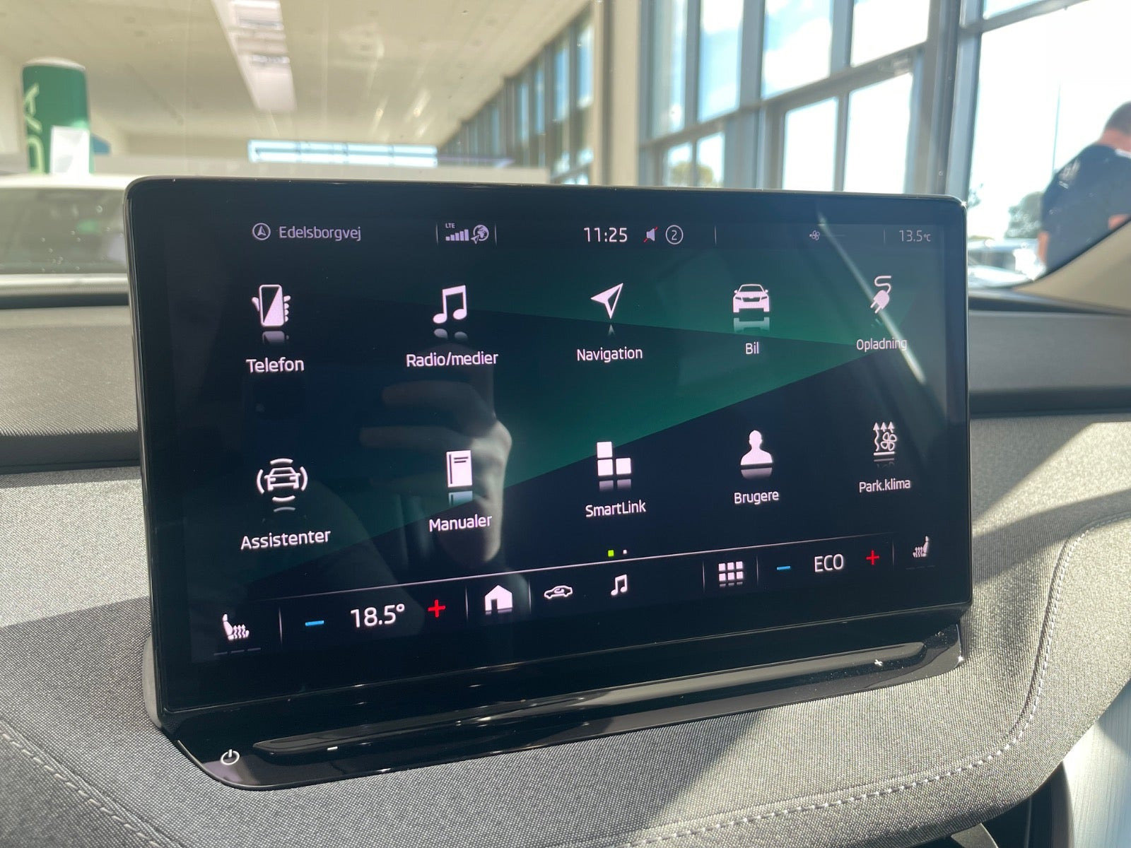 Sølv Skoda Enyaq fra 2021