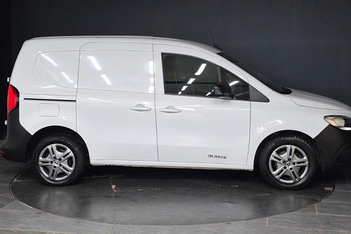 Hvid Mercedes Citan 110 fra 2022