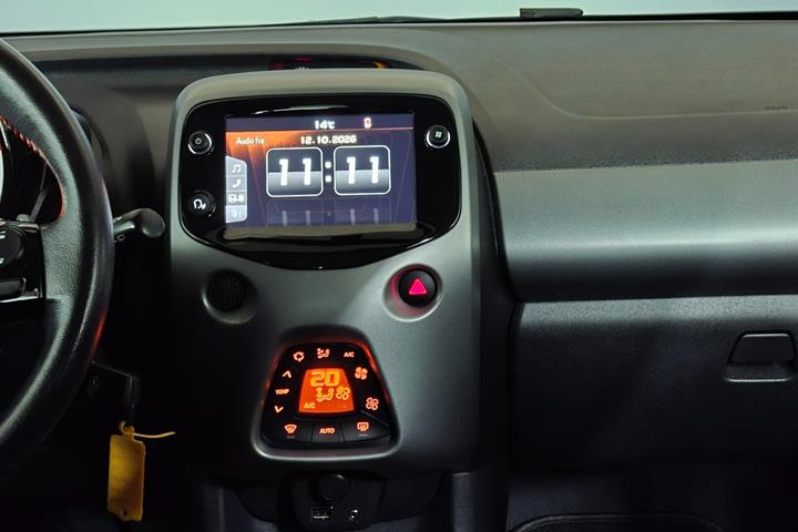 Hvid Toyota Aygo fra 2021