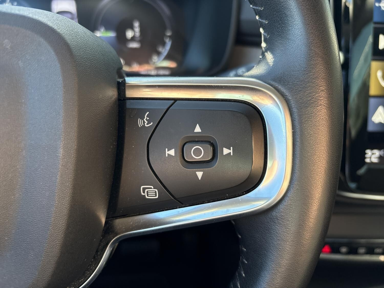 Sort Volvo XC40 fra 2021