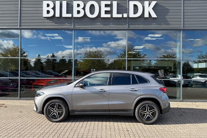 Grå Mercedes EQA250+ fra 2025