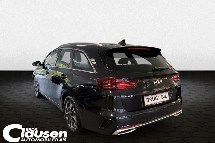 Sort Kia Ceed fra 2023