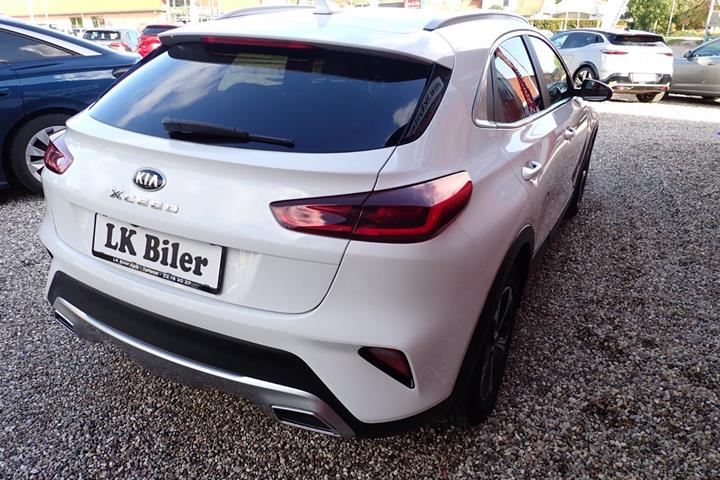 Hvid Kia XCeed fra 2020