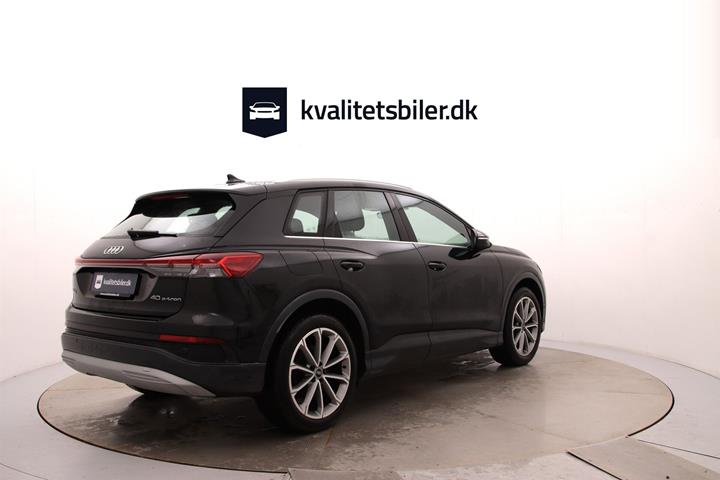 Sort Audi Q4 fra 2023