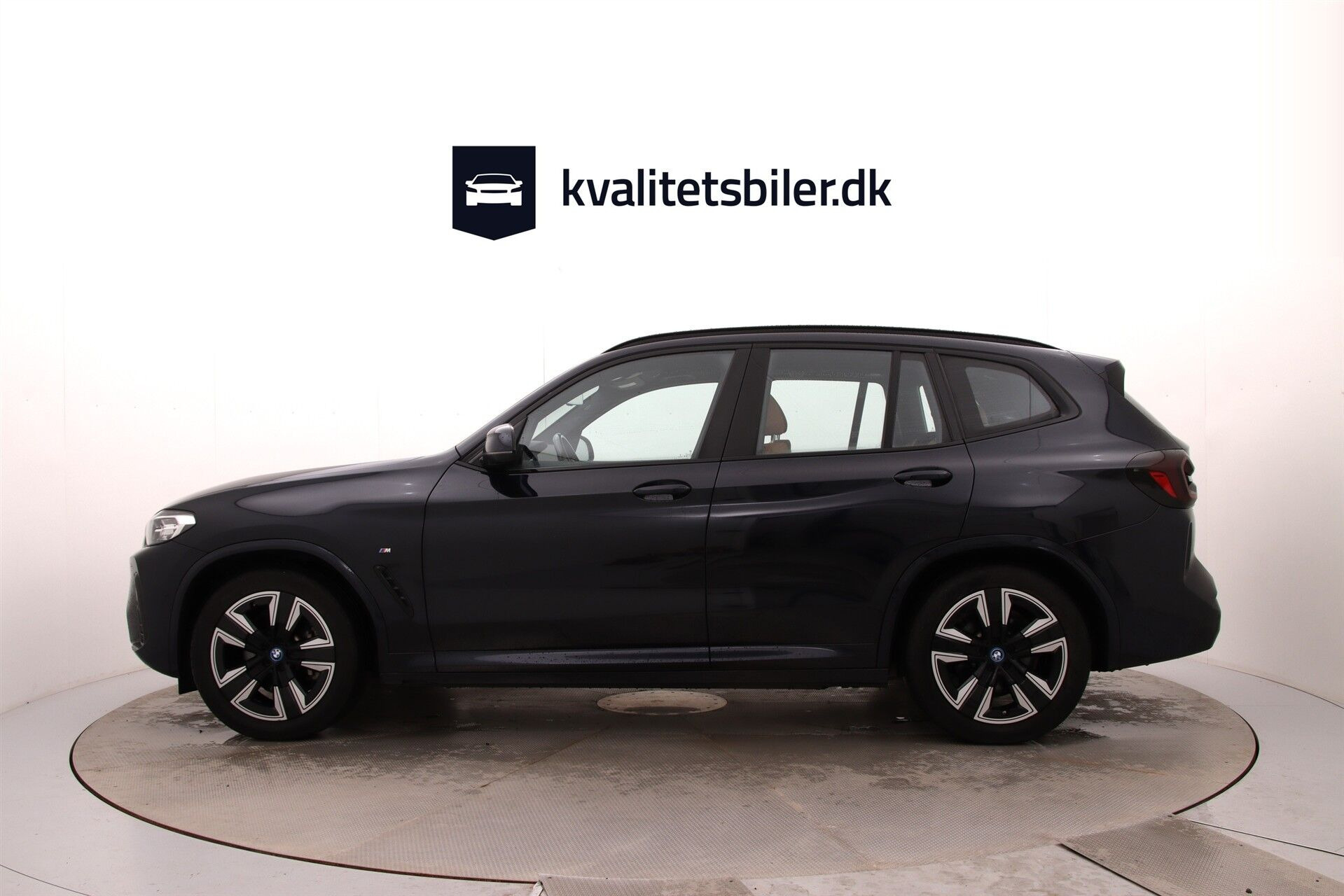 Sort BMW iX3 fra 2023