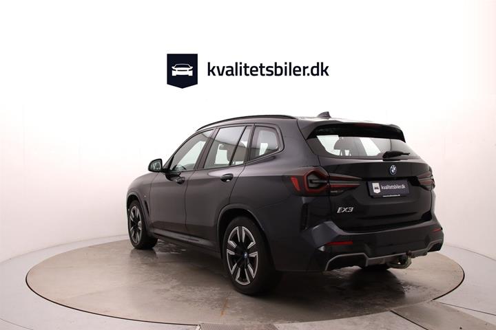 Sort BMW iX3 fra 2023
