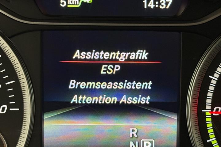 Sort Mercedes B250 e fra 2018