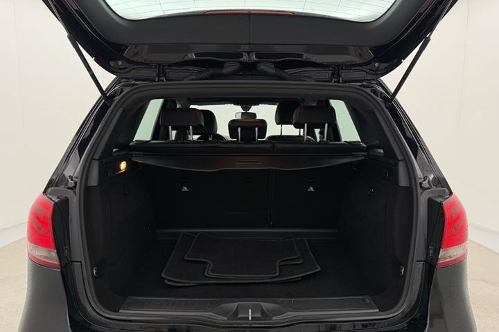Sort Mercedes B250 e fra 2018