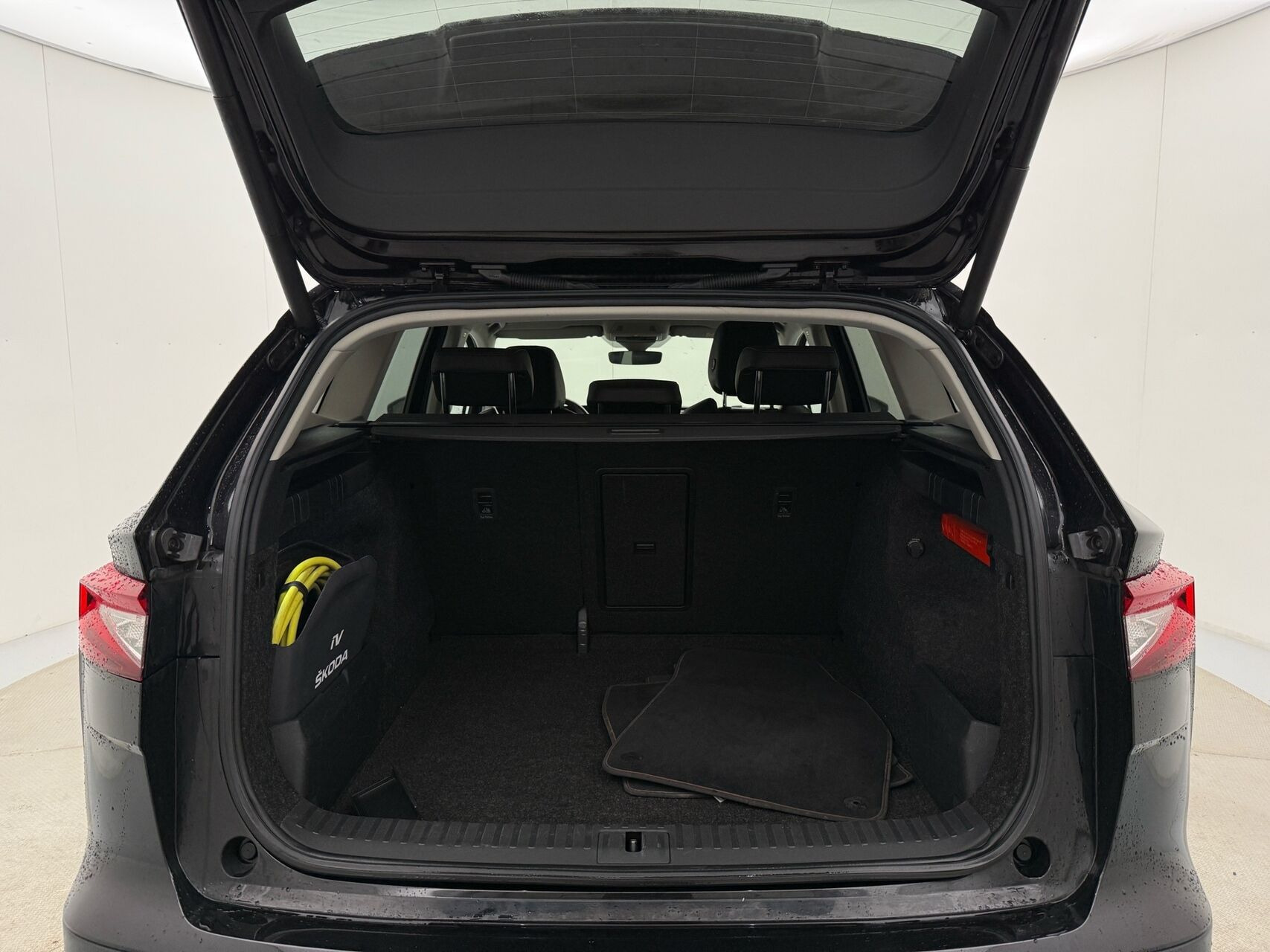 Sort Skoda Enyaq fra 2021