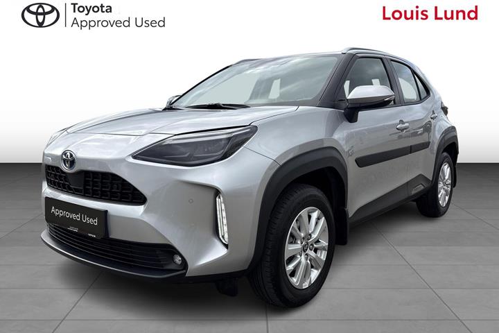 Sølv Toyota Yaris Cross fra 2022