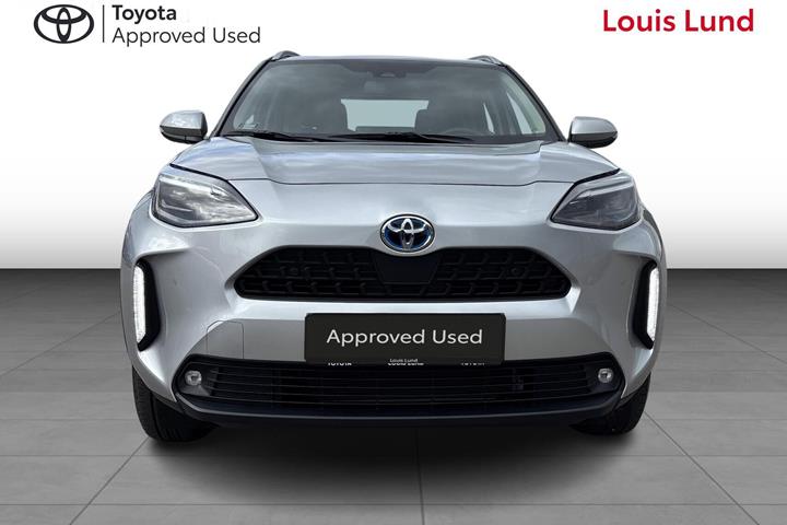 Sølv Toyota Yaris Cross fra 2022