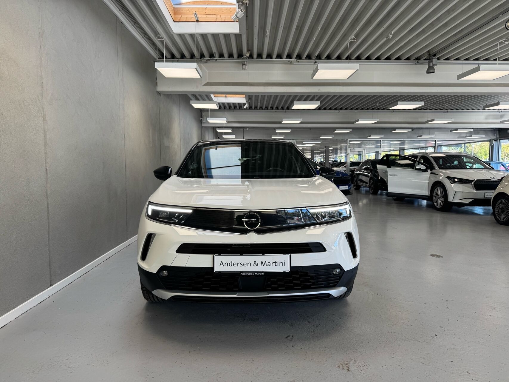 Hvid Opel Mokka-e fra 2022