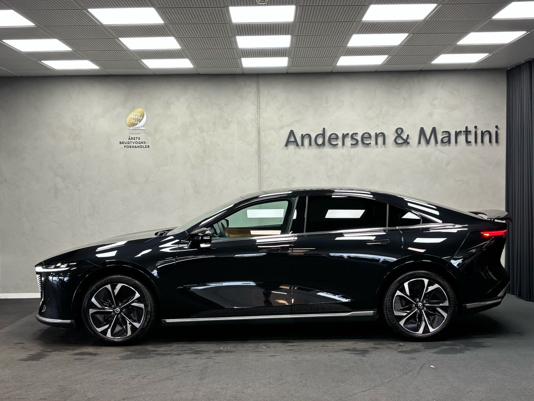 Sort Mazda 6e fra 2026