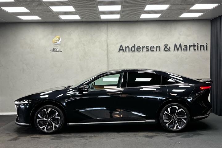 Sort Mazda 6e fra 2026
