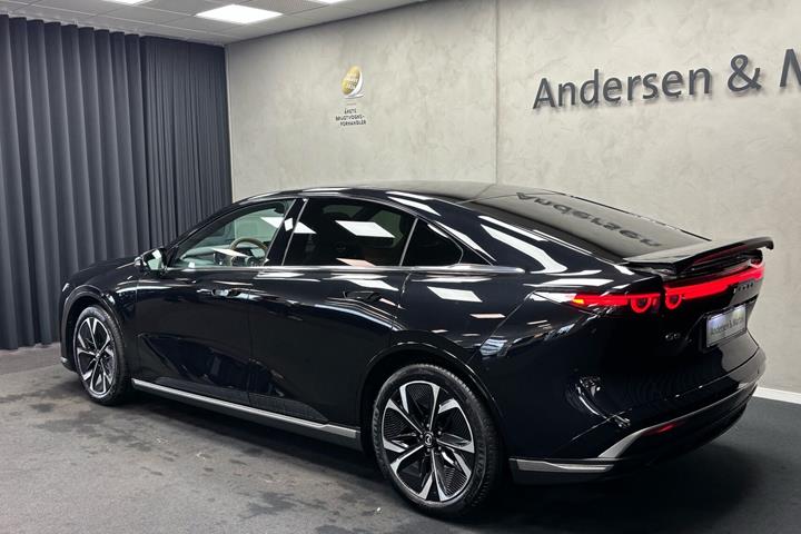 Sort Mazda 6e fra 2026