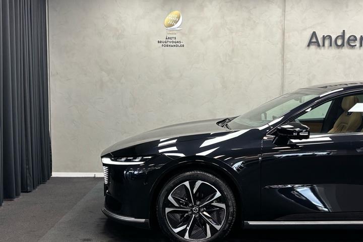 Sort Mazda 6e fra 2026