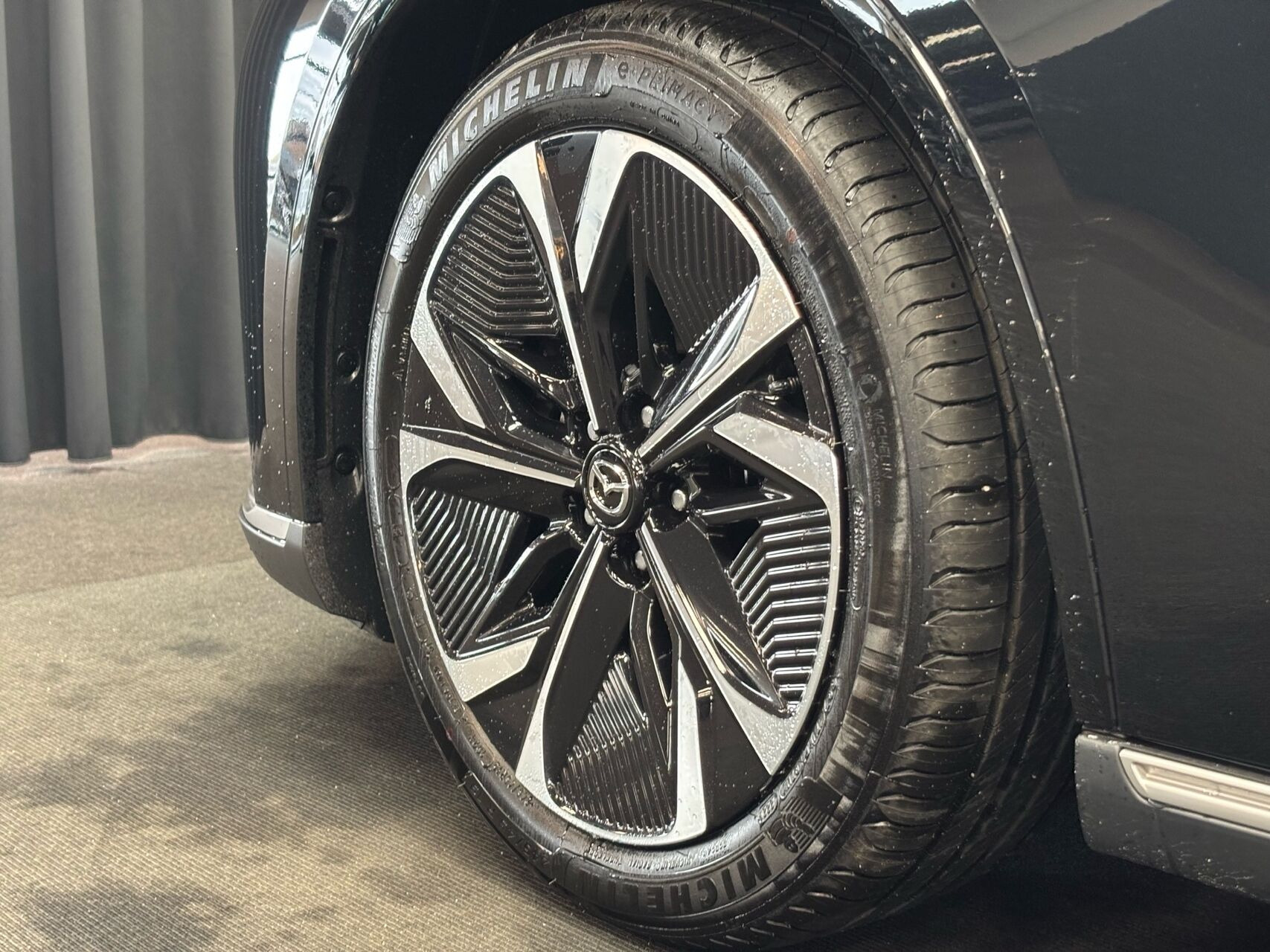 Sort Mazda 6e fra 2026