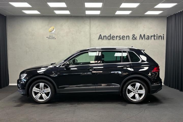 Sort VW Tiguan fra 2020