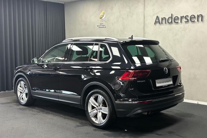 Sort VW Tiguan fra 2020
