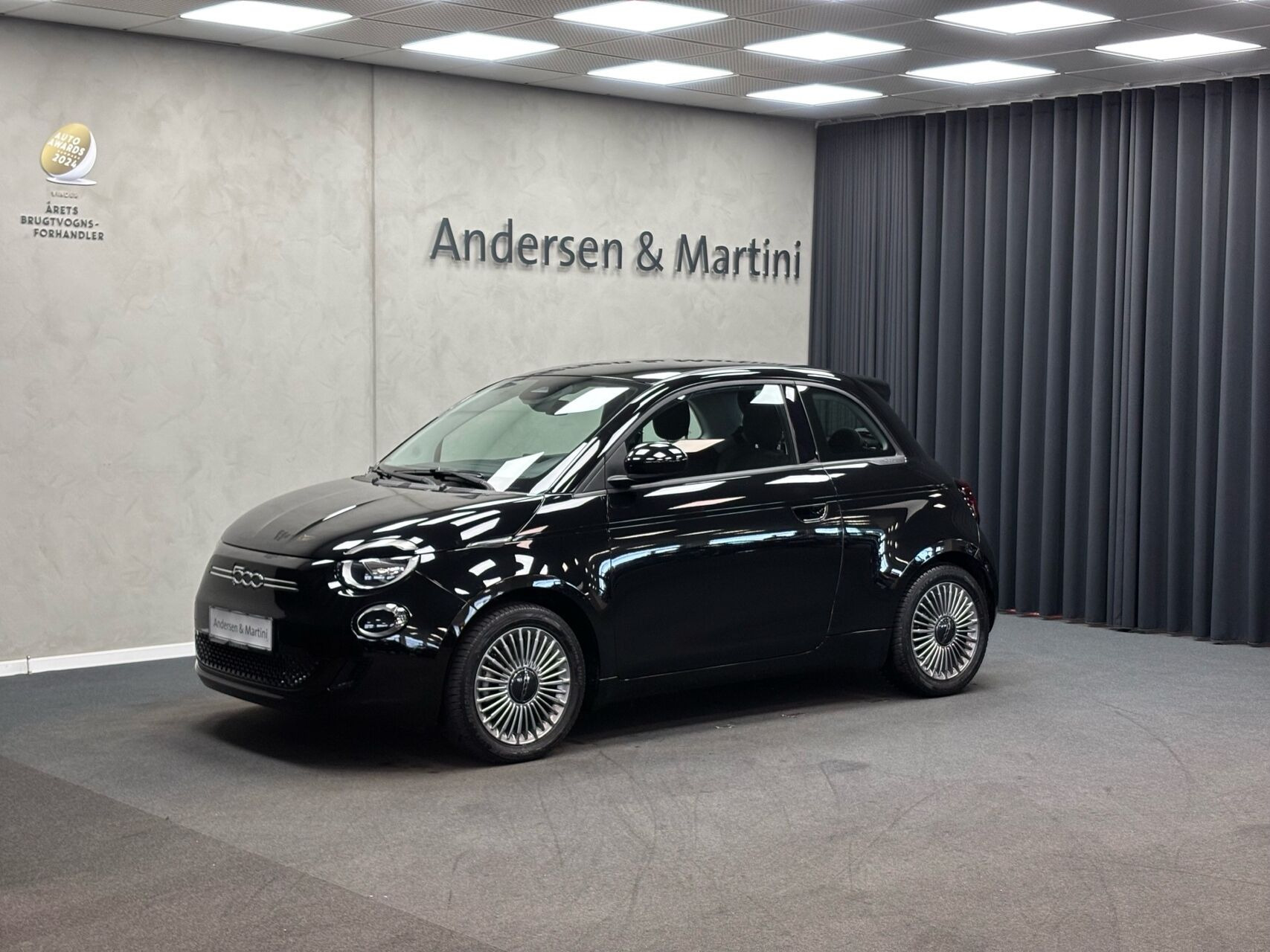 Sort Fiat 500e fra 2023
