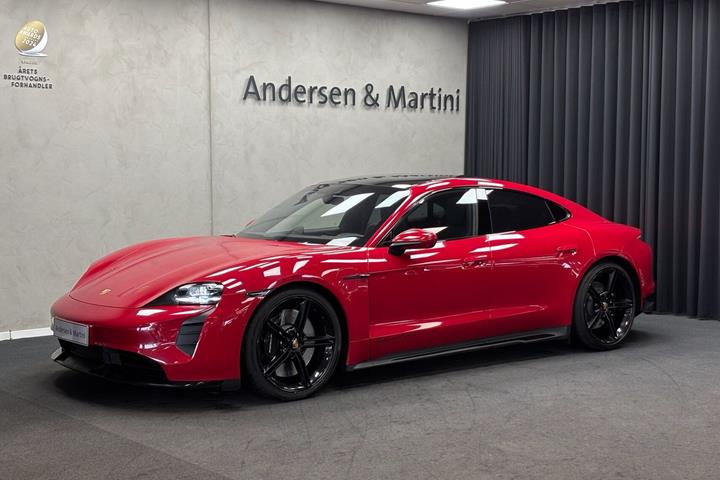Rød Porsche Taycan fra 2020