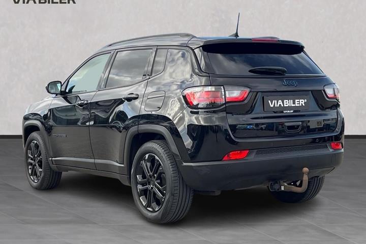 Sort Jeep Compass fra 2022