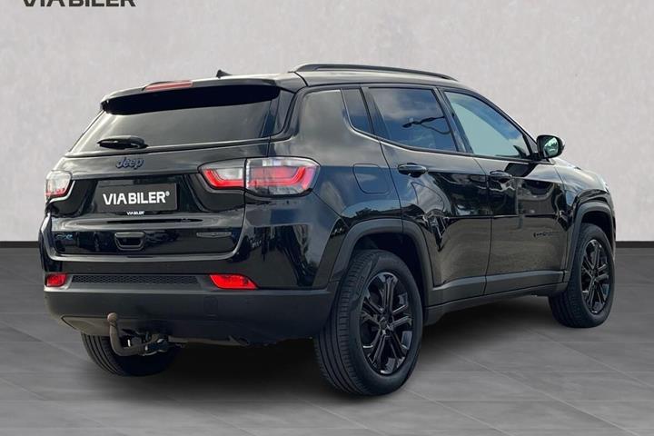 Sort Jeep Compass fra 2022